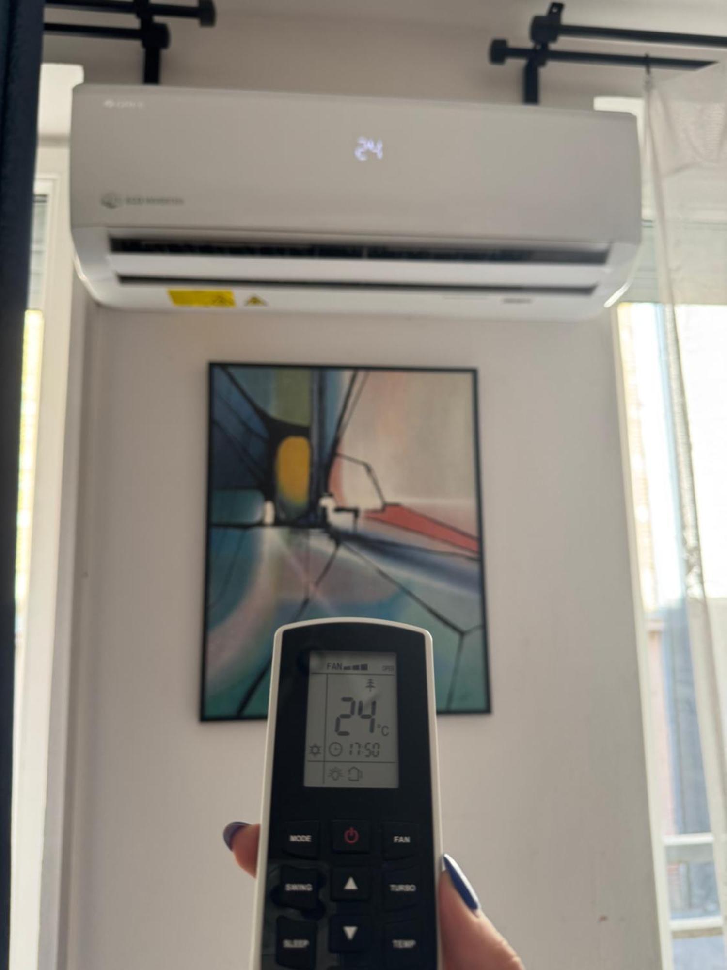 Onyx Apartment With Free Private Garage + Ac ブダペスト エクステリア 写真